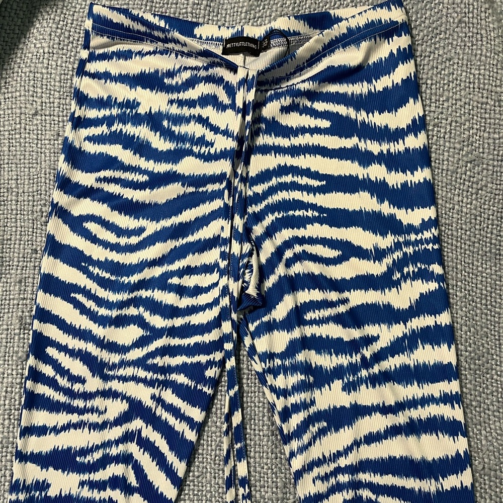 Pretty Little Thing Striped Flared Pant